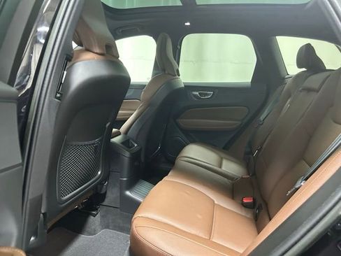 Certified 2023 Volvo XC60 T8 Plus AWD/4WD image 13