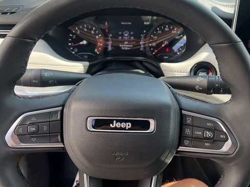 Used 2024 Jeep Compass Limited AWD/4WD image 28