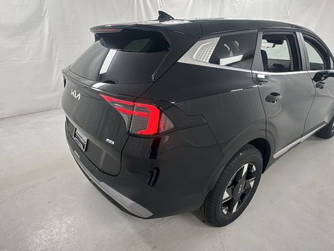 New 2026 Kia Sportage LX image 3
