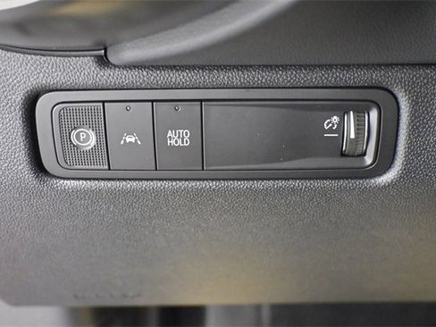 New 2026 Chevrolet Equinox EV LT image 19