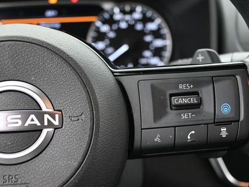 Used 2023 Nissan Rogue SV image 21