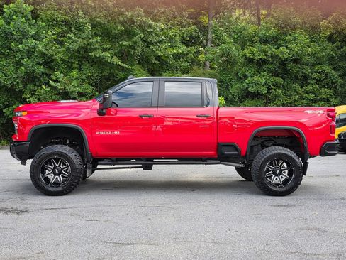 Used 2024 Chevrolet Silverado 2500 Custom w/ Custom Convenience Package AWD/4WD image 4