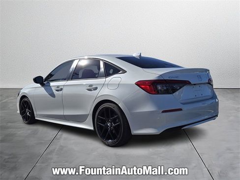 Used 2024 Honda Civic Sport image 3