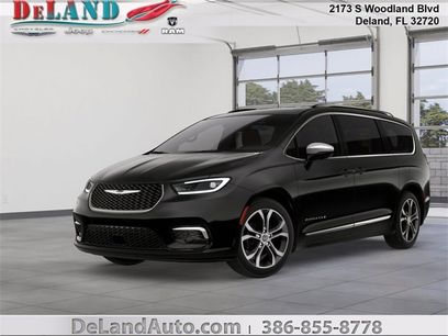 New 2026 Chrysler Pacifica Pinnacle