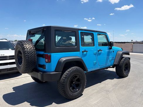 Used 2017 Jeep Wrangler Unlimited Sport w/ Connectivity Group AWD/4WD image 2