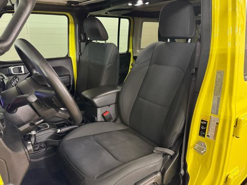 Used 2022 Jeep Wrangler Unlimited Sport image 13