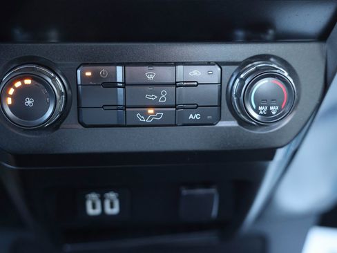 Certified 2020 Ford F150 XLT image 18