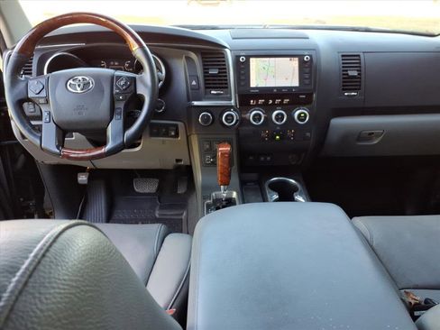 Used 2020 Toyota Sequoia Platinum image 15