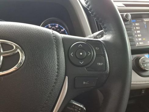 Used 2017 Toyota RAV4 Limited FWD image 24