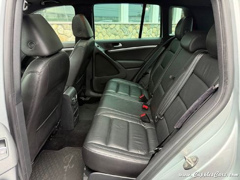 Used 2014 Volkswagen Tiguan R-Line image 8