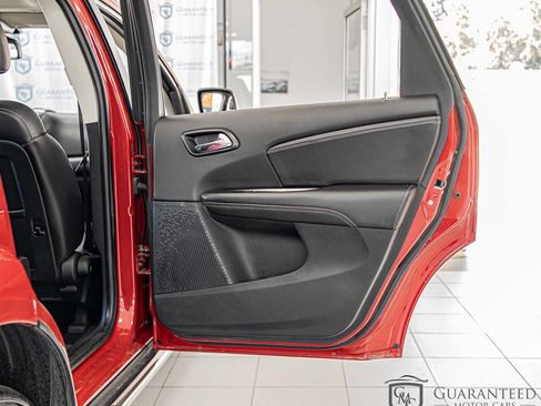 Used 2020 Dodge Journey Crossroad FWD image 40