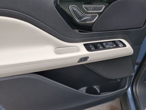 New 2026 Lincoln Aviator 2WD image 19