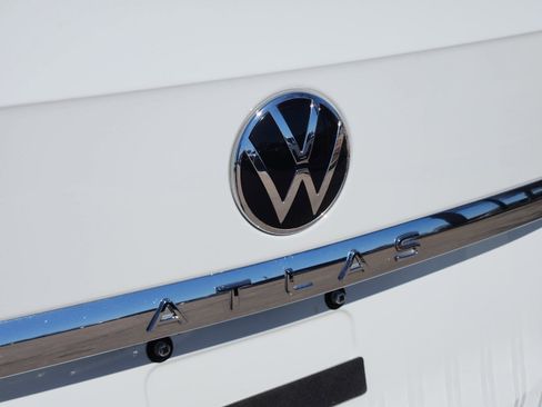 Used 2021 Volkswagen Atlas SEL Premium image 5