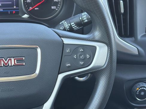 Used 2023 GMC Terrain SLE w/ Elevation Edition image 9