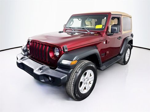 Used 2021 Jeep Wrangler Sport S image 3