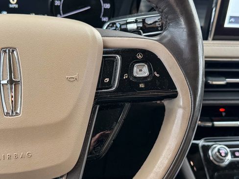 Used 2021 Lincoln Corsair AWD w/ Sport Package image 27