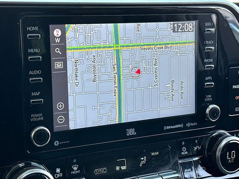 Used 2022 Toyota Highlander Limited image 20