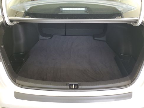 Used 2025 Toyota Corolla SE FWD image 9