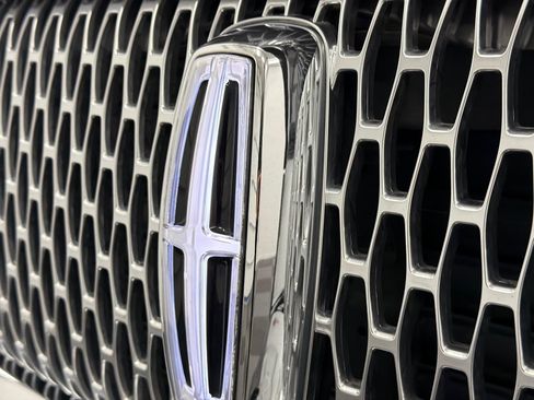 Used 2023 Lincoln Navigator L Reserve AWD/4WD image 16