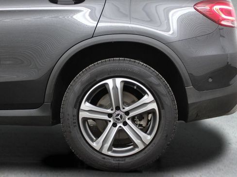 Used 2022 Mercedes-Benz GLC 300 image 8