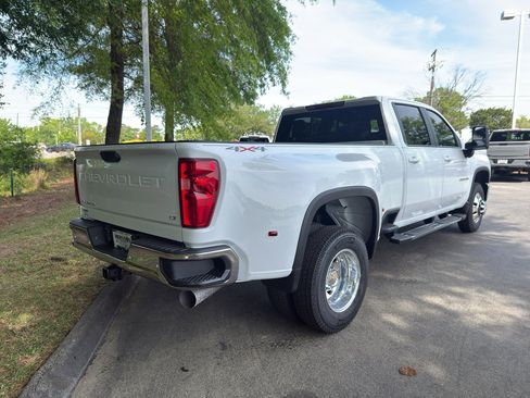 New 2026 Chevrolet Silverado 3500 LT w/ All Star Edition image 10