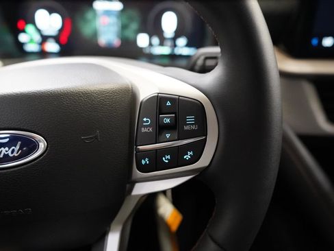 New 2026 Ford Explorer Active RWD image 35