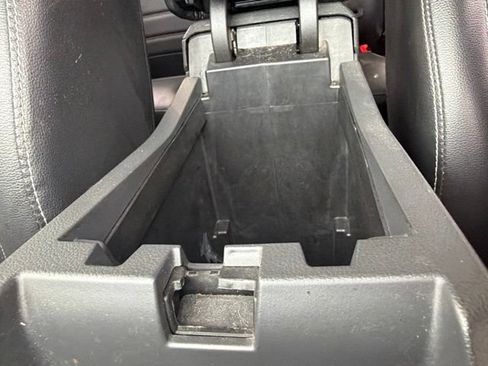 Used 2018 Ford Escape Titanium AWD/4WD image 41