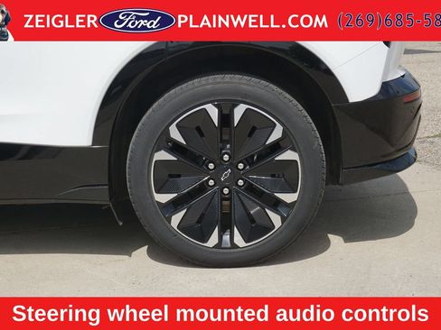 Used 2024 Chevrolet Blazer EV RS AWD/4WD image 9