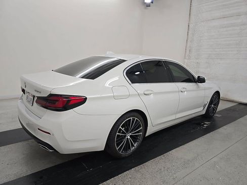 Used 2023 BMW 530i w/ Convenience Package RWD image 3