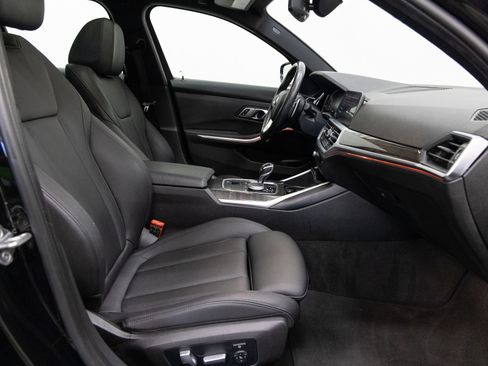 Used 2019 BMW 330i Sedan w/ Convenience Package RWD image 14