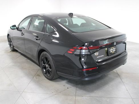 Used 2025 Honda Accord SE image 7