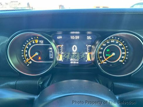 Used 2022 Jeep Gladiator Sport image 22