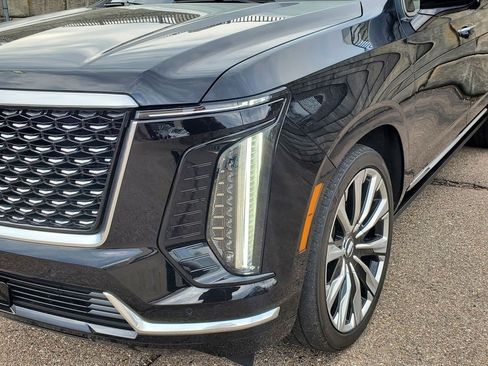 Certified 2025 Cadillac Escalade ESV Premium Luxury w/ Touring Package AWD/4WD image 12