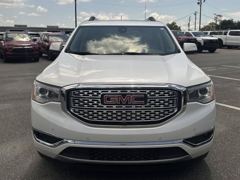 Used 2019 GMC Acadia Denali w/ Technology Package AWD/4WD image 9