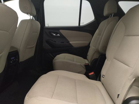Used 2023 Chevrolet Traverse LT w/ LPO, Floor Liner Package AWD/4WD image 18
