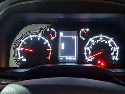 Used 2024 Toyota 4Runner SR5 image 24