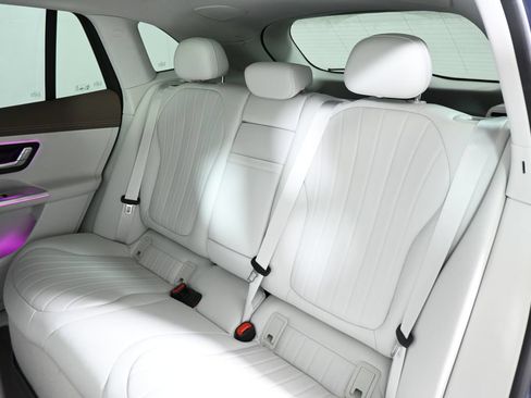Certified 2023 Mercedes-Benz EQE 500 4MATIC SUV image 4