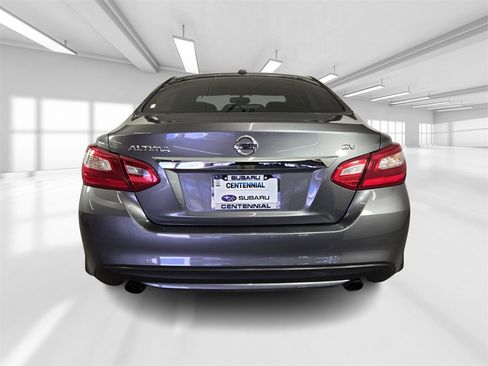 Used 2017 Nissan Altima 2.5 SV w/ Convenience Package image 5