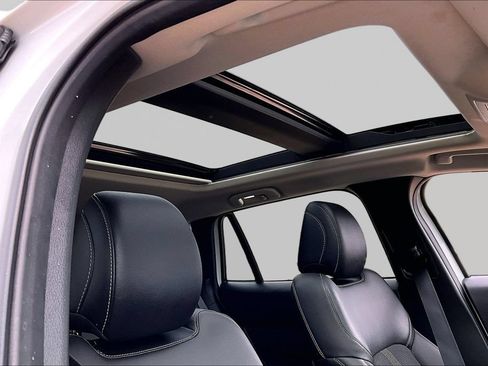 Certified 2025 MAZDA CX-50 AWD 2.5 S w/ Premium Package image 15