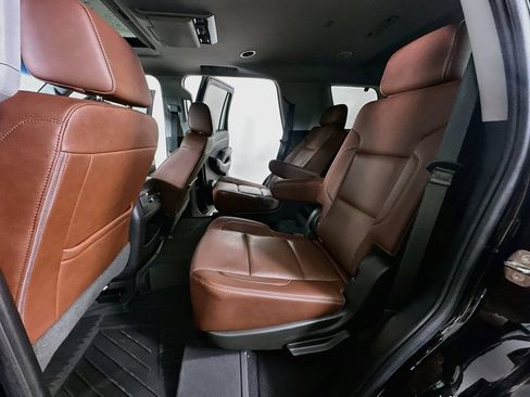 Used 2019 Chevrolet Tahoe Premier w/ Premier Plus Edition AWD/4WD image 15