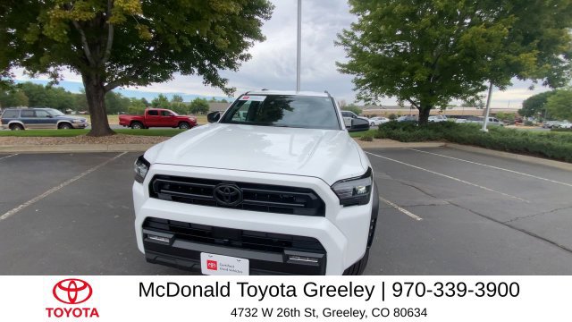 Certified 2025 Toyota 4Runner SR5 AWD/4WD image 3
