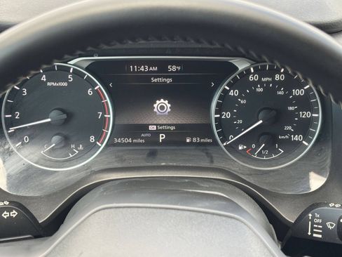 Used 2025 Nissan Rogue SV AWD/4WD image 33