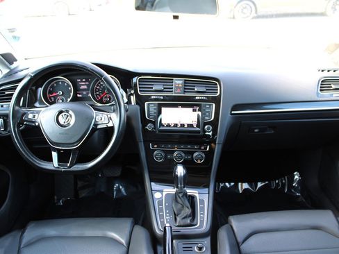 Used 2015 Volkswagen Golf SEL image 11