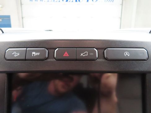 Used 2020 Ford F150 XLT w/ Equipment Group 302A Luxury AWD/4WD image 56