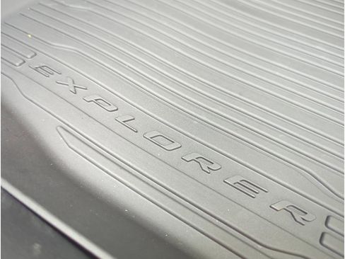 New 2025 Ford Explorer Active image 13