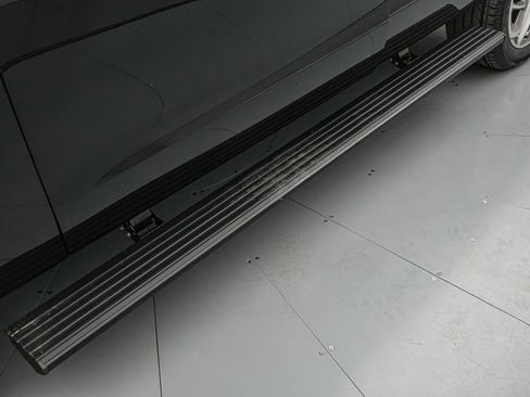 Used 2025 Lincoln Navigator Reserve image 15