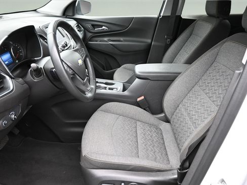 Used 2024 Chevrolet Equinox LT AWD/4WD image 9