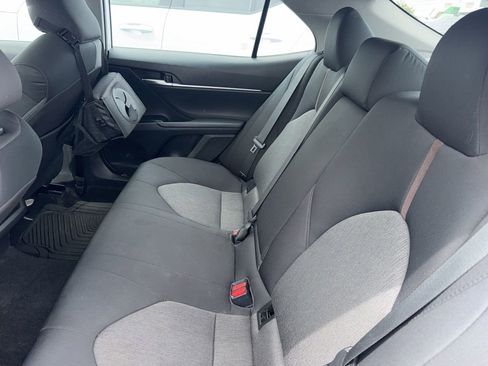 Used 2019 Toyota Camry LE FWD image 3