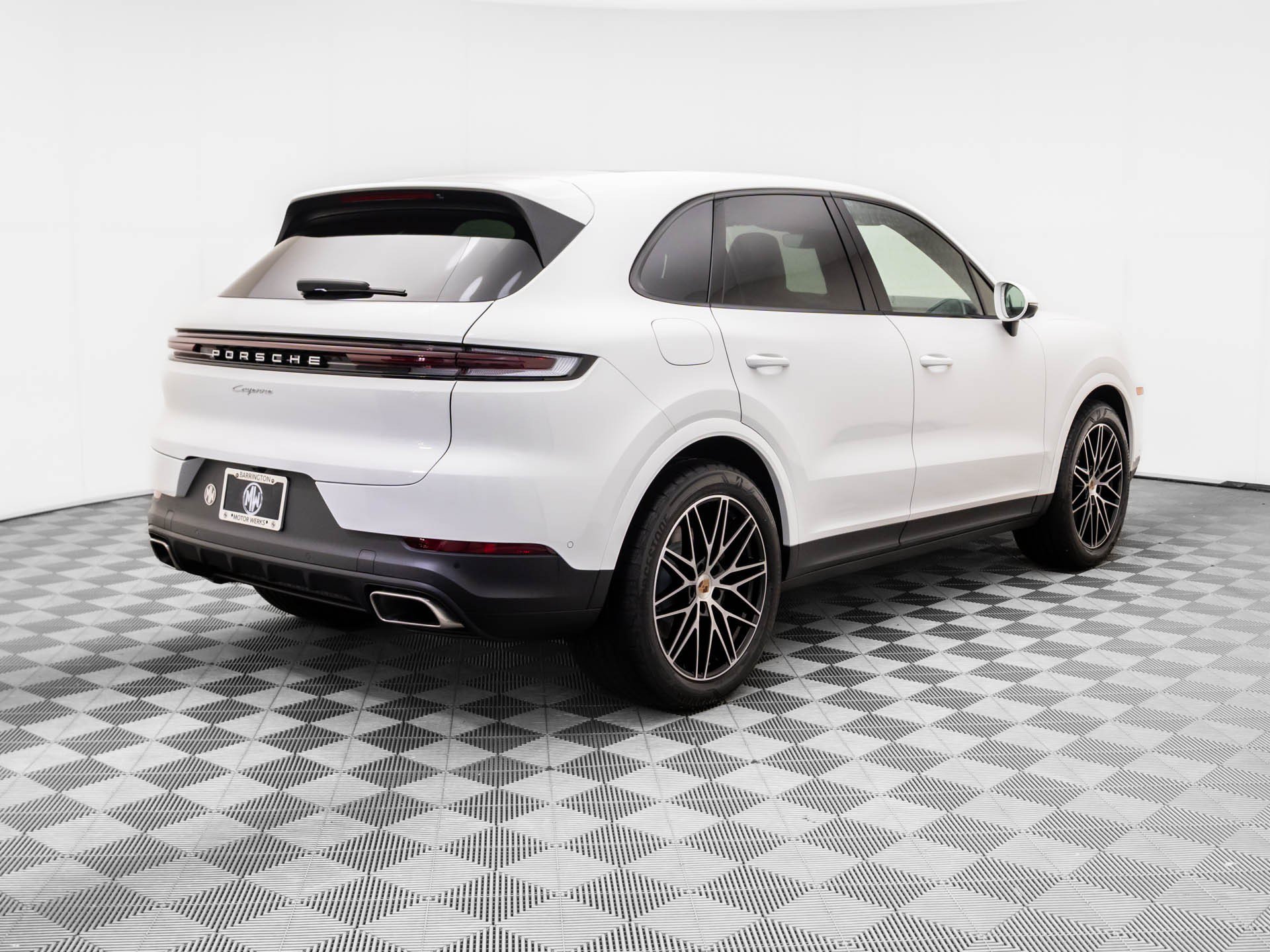 Certified 2026 Porsche Cayenne AWD/4WD image 8