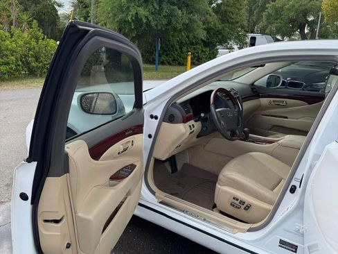 Used 2008 Lexus LS 460 RWD image 5